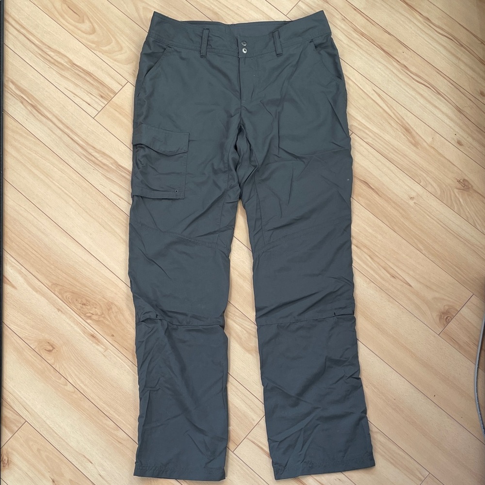 Columbia Sz8 Women's Charcoal Cargo Hiking Pants